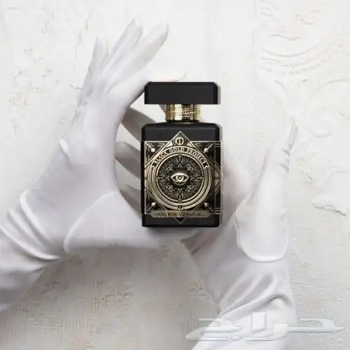 عطر انيشيو عود فور جرينتس الفخم 1