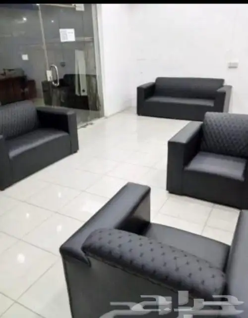 كنب جلد مكتبي مودرن بأشكال مميزة وسعر مغري 1