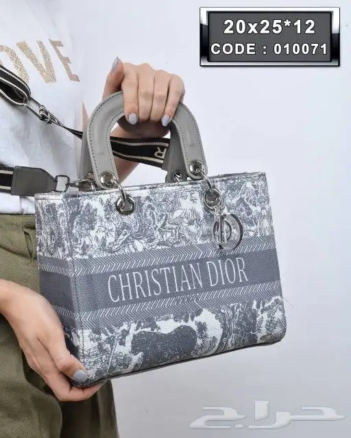 بوتات واحذيه نسائي 32