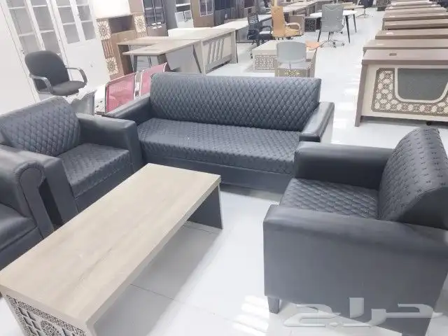 كنب جلد مكتبي مودرن بأشكال مميزة وسعر مغري 11