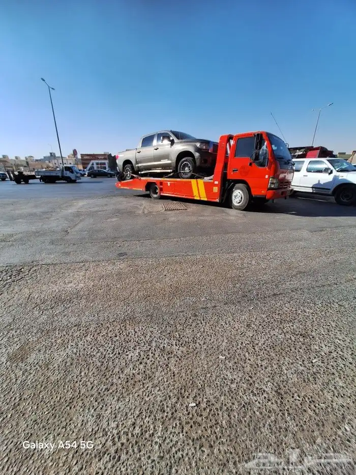 صطحه داخل الرياض المدينة الصناعيه تانيه وثالثه طريق الخرج 0
