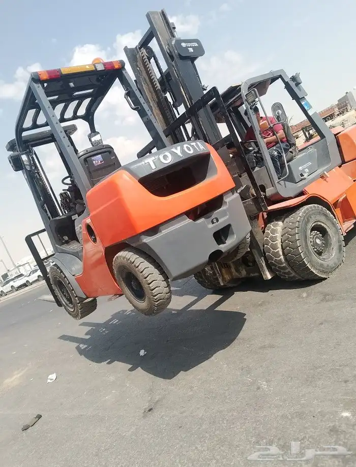تاجير معدات سيزرات مان ليفت 5