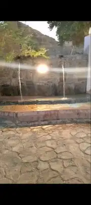 معلم حجر وديكورات اسمنتيه 26