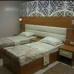 ديكورات محلات _ استنادايدات معارض _ اثاث فنادق _ ابواب خشبيه 8