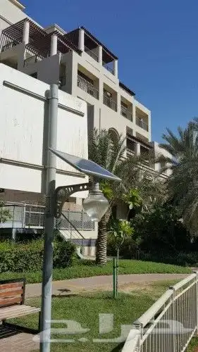 كشاف فانوس عالطاقة الشمسية 9