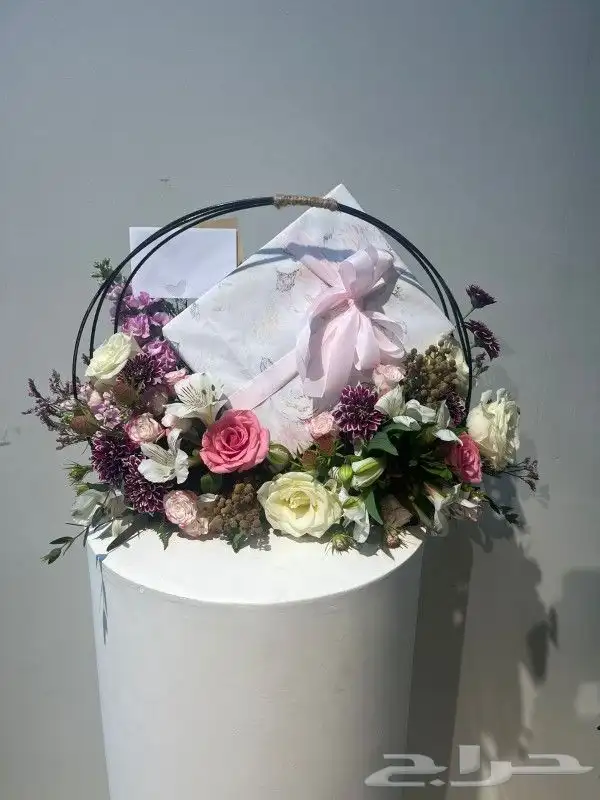 العنوان باقة ورد وهدايا مسكة عروسة مع التوصيل داخل جدة 6