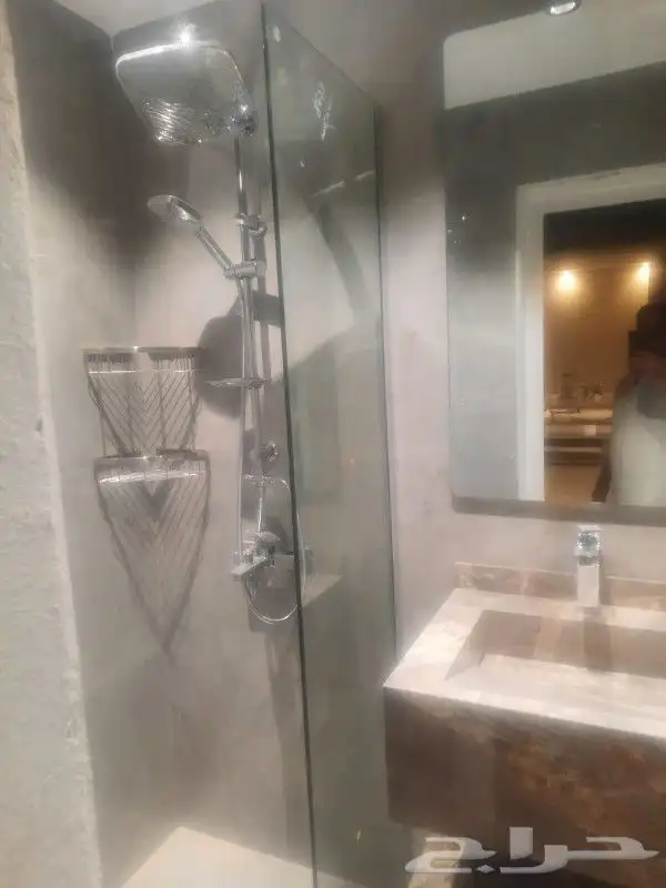 زجاج حمام شور ومداخل وسواتر الزجاج 48