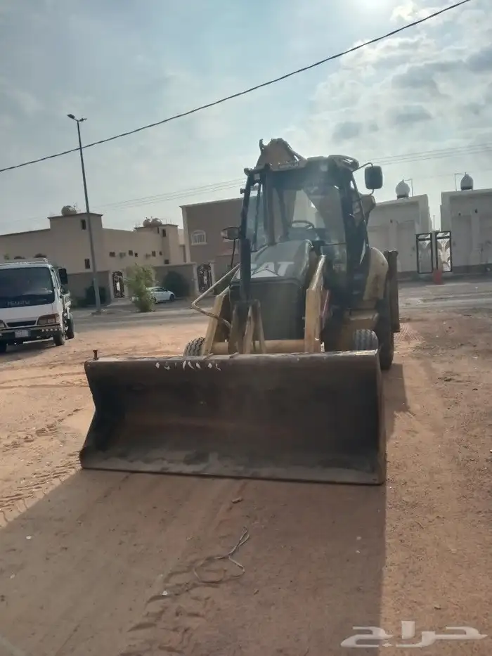 عرجا كتربلر لايجار اليومي والشهري في حايل 0