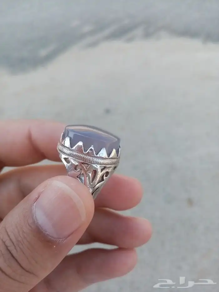 خاتم عقيق لون مميز. 9