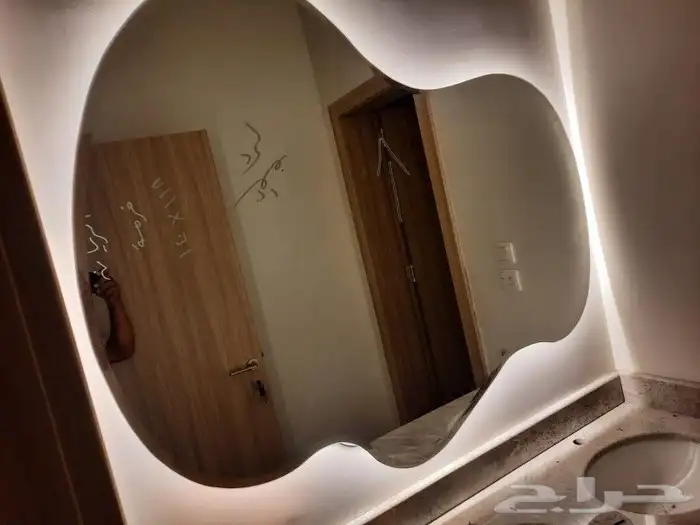 فني تركيب زجاج الشورات وجهات المحلات التجاريه وغرفه الورد 34