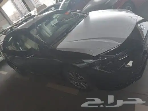 تويوتا كامرى E بنزين موديل2025 6