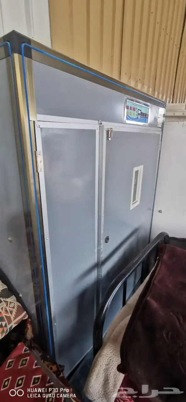 فقاسات طيور مستخدمة 1