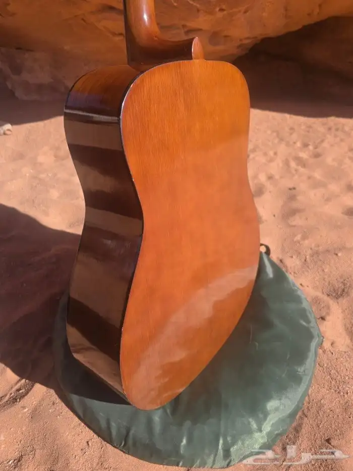 للبيع جيتار ياماها F310 7