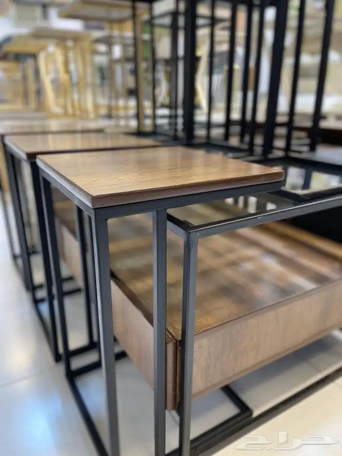 طاولة خدمة بتصميم مميز 1