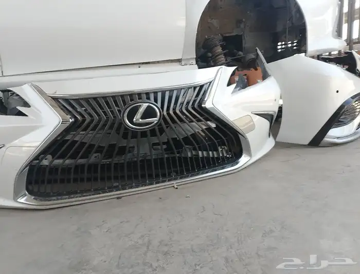 لكزس es من 2019 الى 2023 1