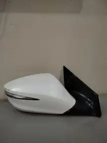 للبيع قطع هونداي سوناتا 2013 ومثبت سرعه 32