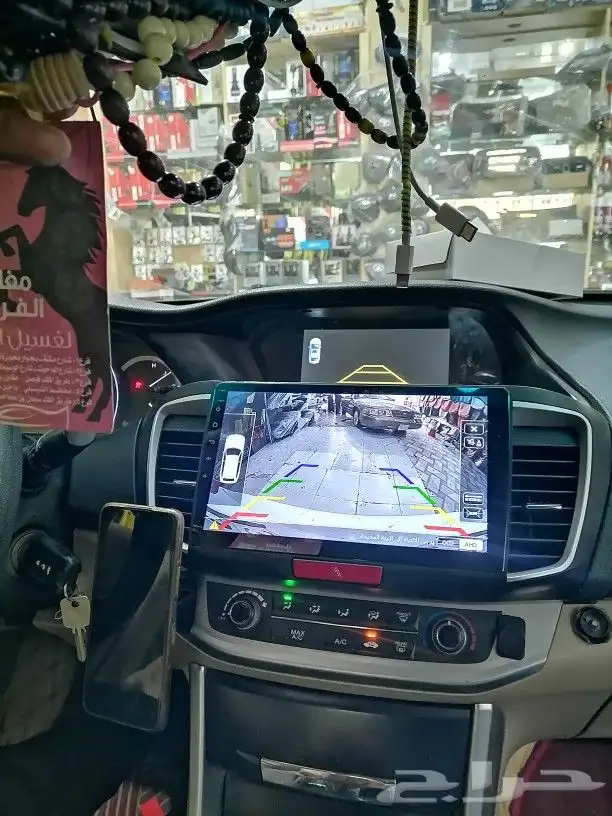 ترهيم شاشة على فورد تورس  تركيب شاشة اكورد2016 3