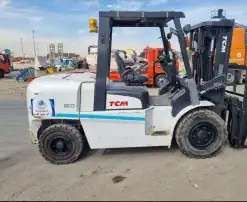 رافعة شوكية (فوركلفت) forklift للإيجار 2