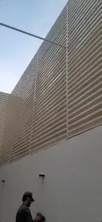 سواتر ساتر جانبي ساتر حوش سواتر حديد بين الفلل سواتر شرايح 0 35
