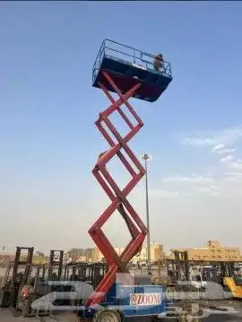 Forklifts  cranes  and tractors for rent 4