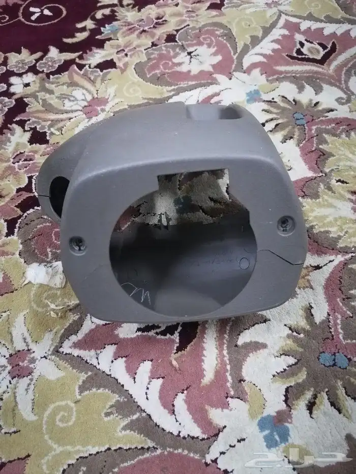 ديكور حاظن عمود الطارة لون بيج اصلي واردكامري 2003 إلى 2006 0