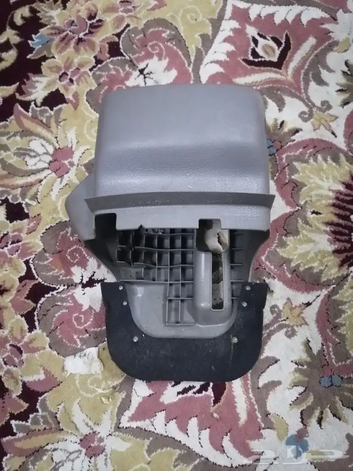 ديكور حاظن عمود الطارة لون بيج اصلي واردكامري 2003 إلى 2006 2