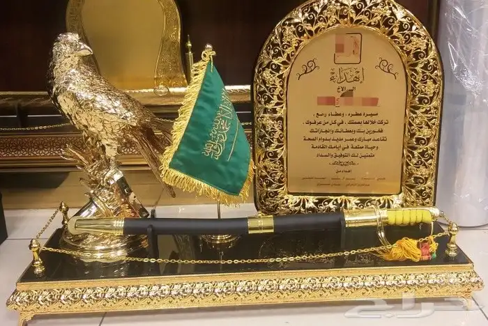 دروع ومجسمات فاخرة 4