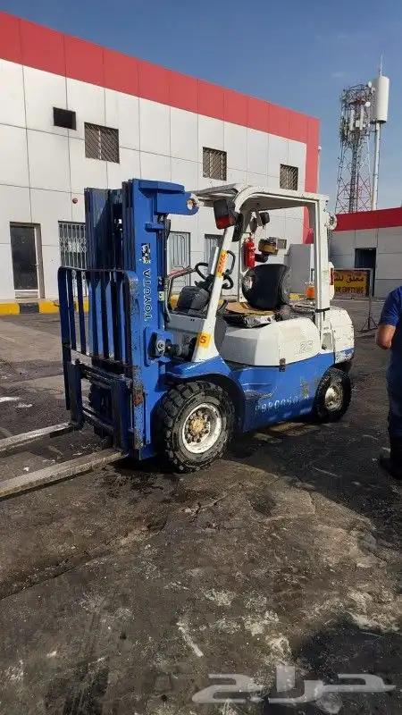 رافعة شوكية (فوركلفت) forklift للإيجار 0