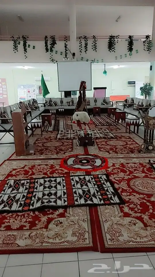 تأجير شيش تأجير طاولات كنب جلسات شعبيه كراسي ملكي قهوجين 5