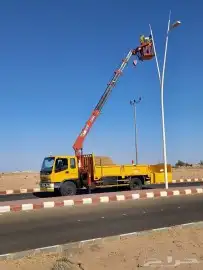 مان لفت وسيزر لفت للإيجار اليومي. Boom lift for rent 4