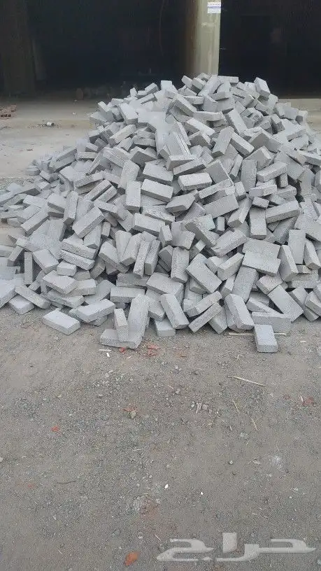 توصيل طلبات قلاب بطحاء اسمنت طوب صغير بلوك احمر دامواك 3