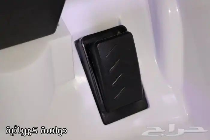 A limited amount Porsche shape car 6V battery remote cont 13