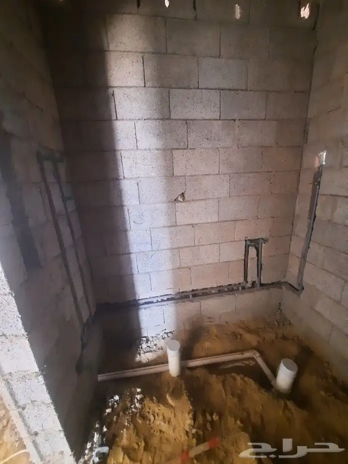 فني كهرباء وسباك 1
