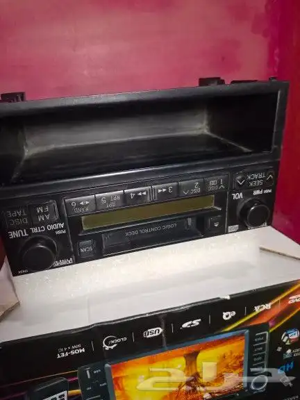 هاتف لاسلكي تراثي ومسجل وقاطع كهرباء 3