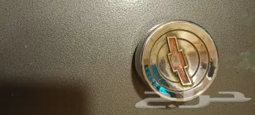 بعض قطع السيارات القديمه. 4