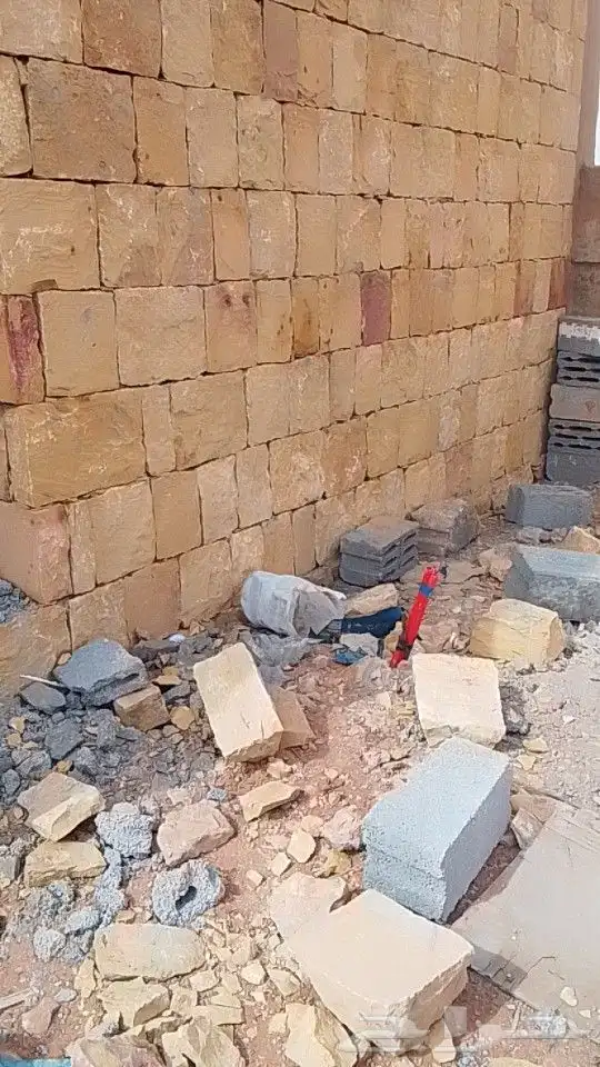 مقاول حجر وتراث وتركيب الشبوك وتوريد النخل الشرقيه صلاص 0