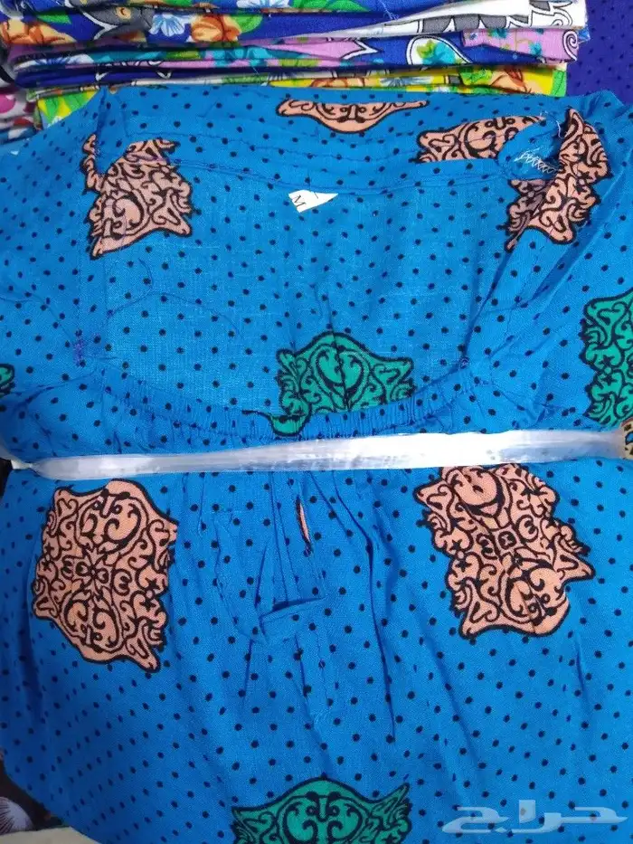 قمصان روز بأسعار الجمله 14