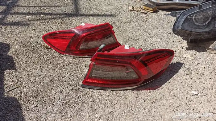 يوجد لدينا اسطبات ازيرا اصلي وكاله وشمعات وصدامات 2018-2022 2