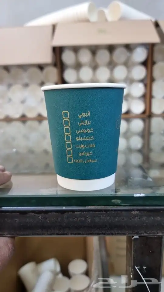 طباعة اكواب وورق زبدة واستيكرات للتواصل 1