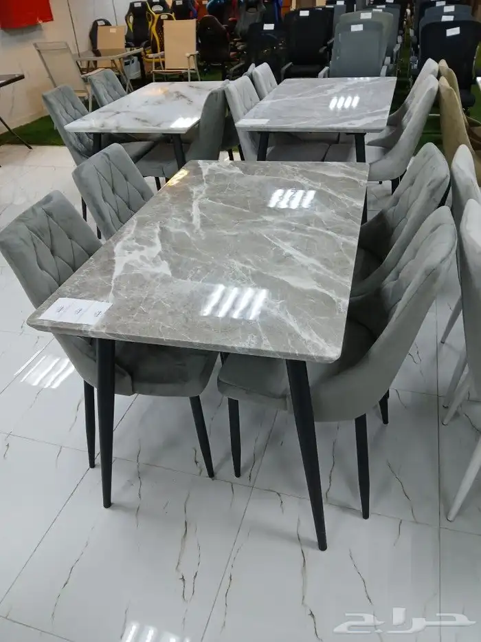 طاولات طعام بأحدث الاشكال 16