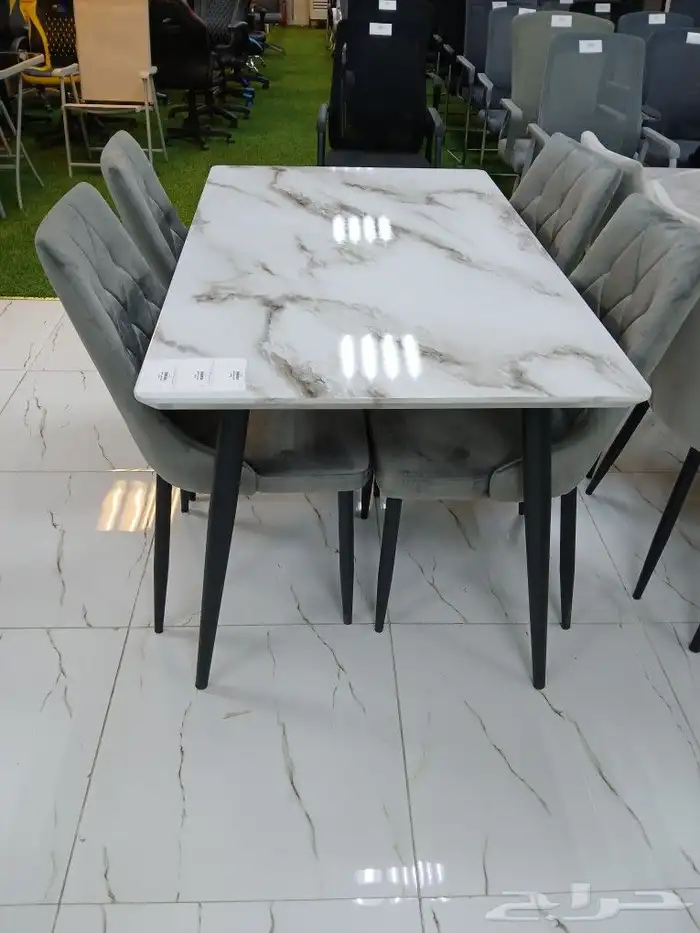 طاولات طعام بأحدث الاشكال 12