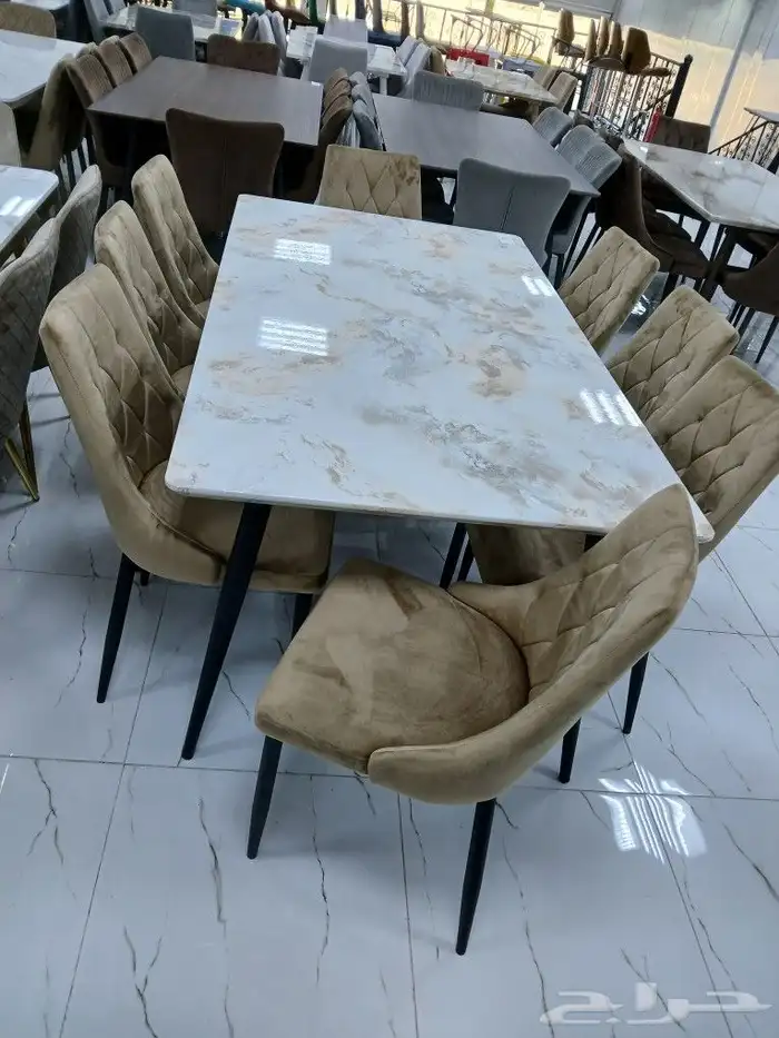 طاولات طعام بأحدث الاشكال 13