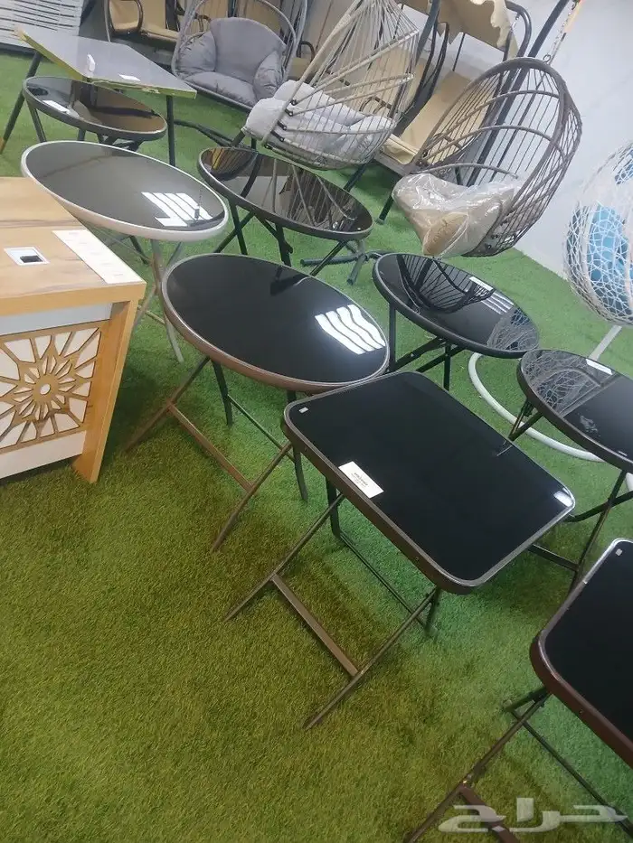 طاولات كافيهات قزاز بألوان وكراسي خفيفه 3