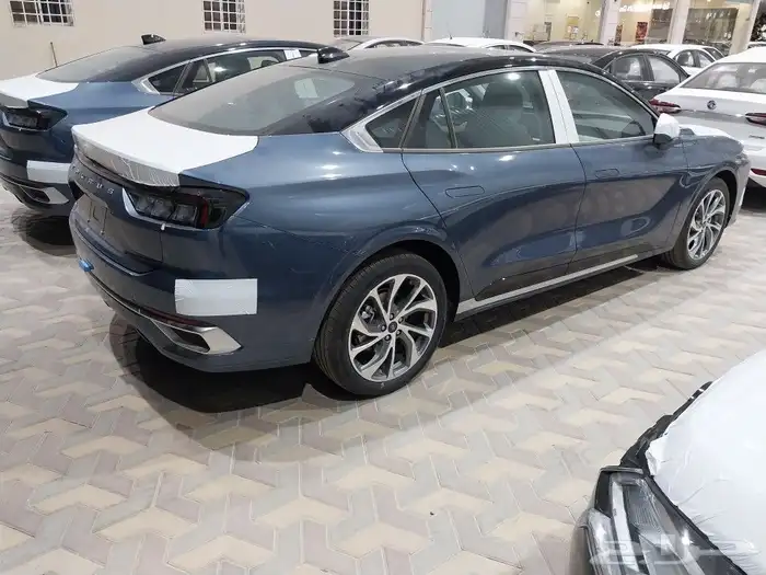 فورد تورس تيتانيوم 2025 2