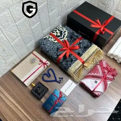 اطقم صلاه نسائيه بالاسم بالوانها 3