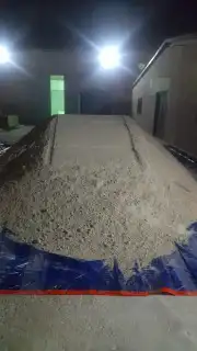 رمل بحري لفرش المسابح والشاليهات على الشاطئ رمل نضيف 3