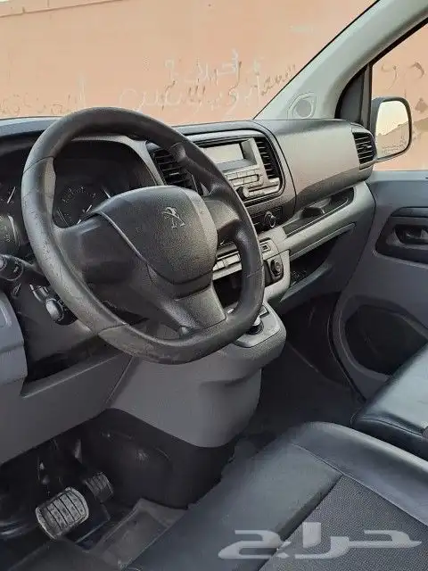 بيجو اكسبيرت 2021 10