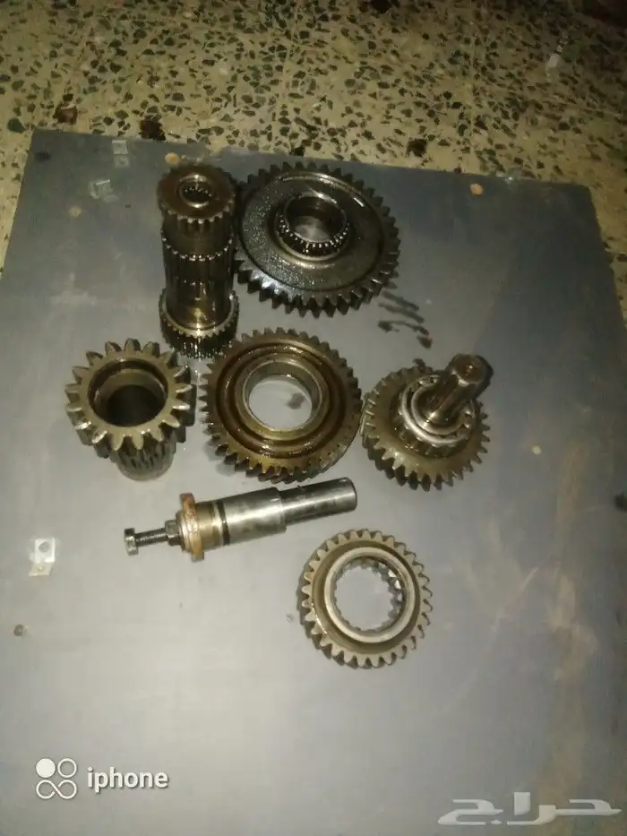 يتوفر قطع غيار حراثات والمعدات الزراعية 0