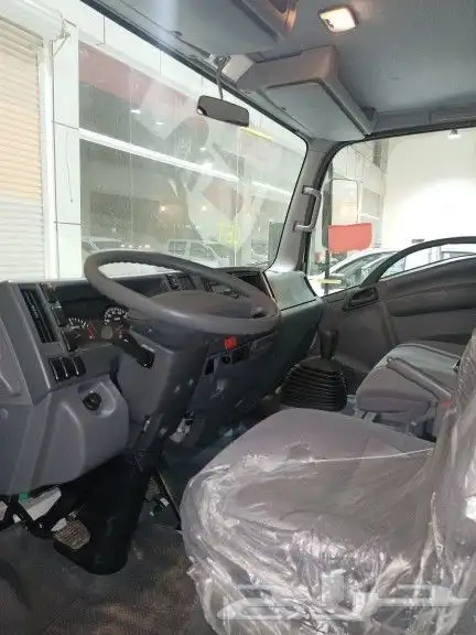 عرض ايسوزو دينا 5طن شاص طويل وقصير ياباني 2023 10