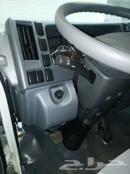 عرض ايسوزو دينا 5طن شاص طويل وقصير ياباني 2023 13